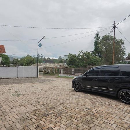 Reddoorz Plus Near Lembang Park & Zoo Экстерьер фото