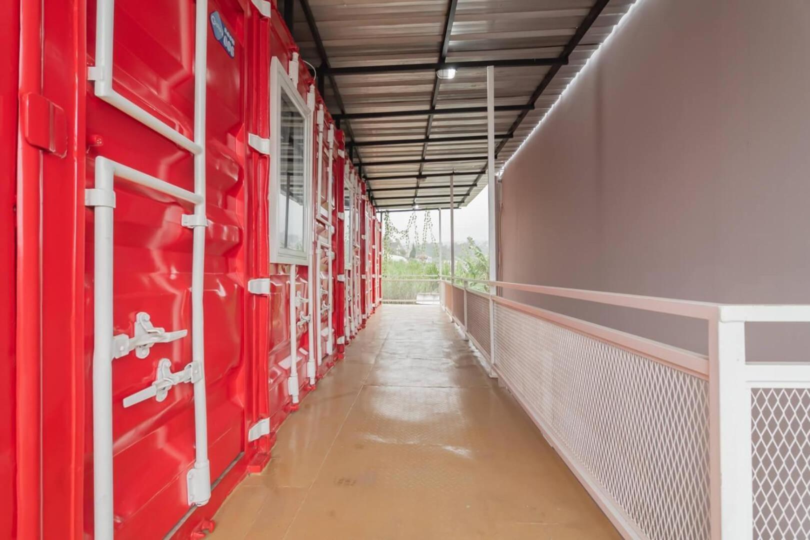 Reddoorz Plus Near Lembang Park & Zoo Экстерьер фото